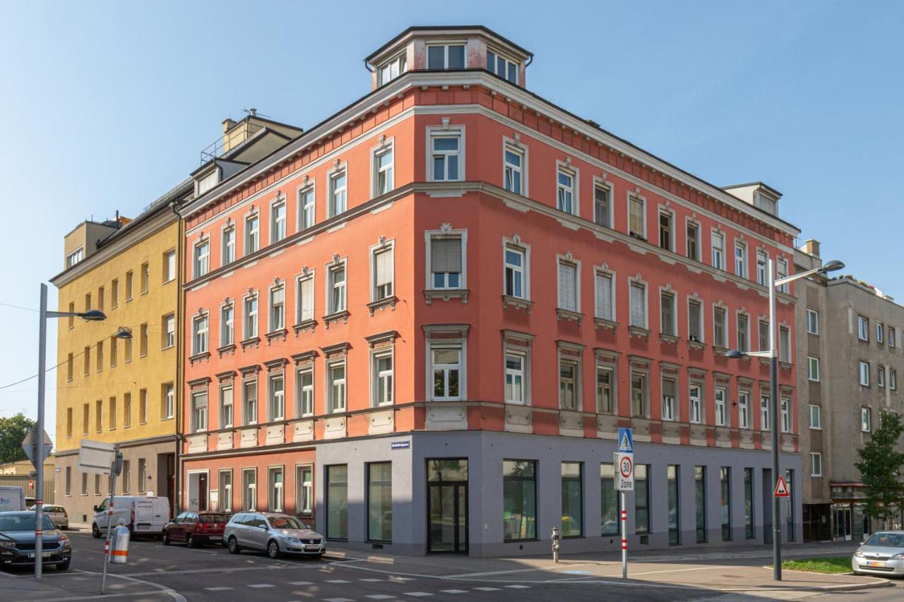 Yeshello Central Station Studio Wien Exterior foto