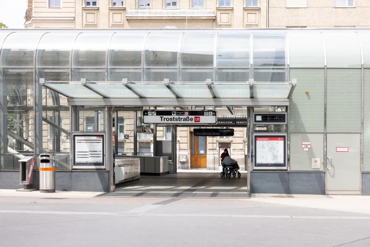 Yeshello Central Station Studio Wien Exterior foto